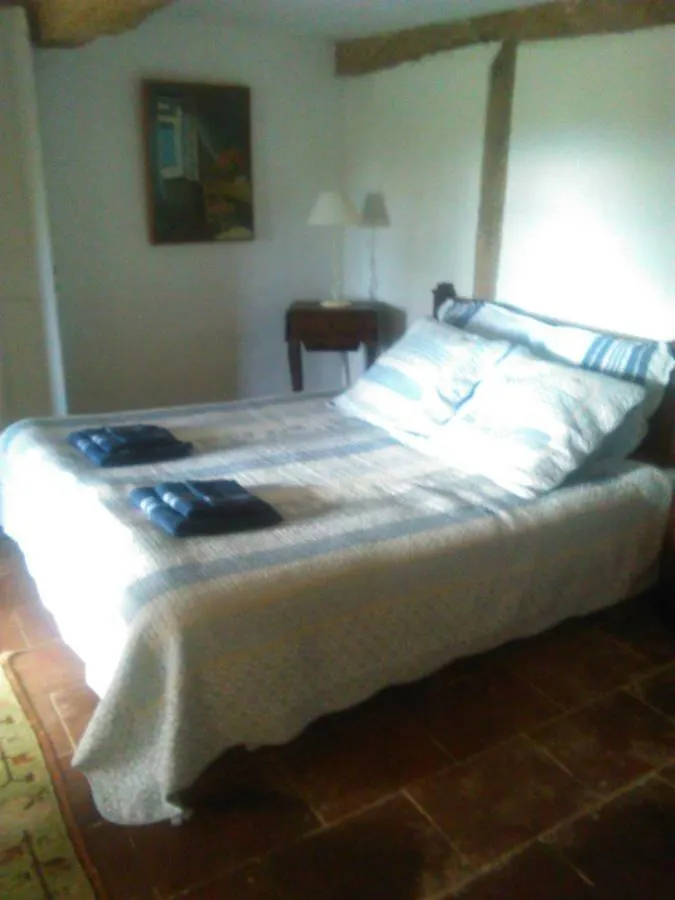 Mareillagues Bed & Breakfast Gibel