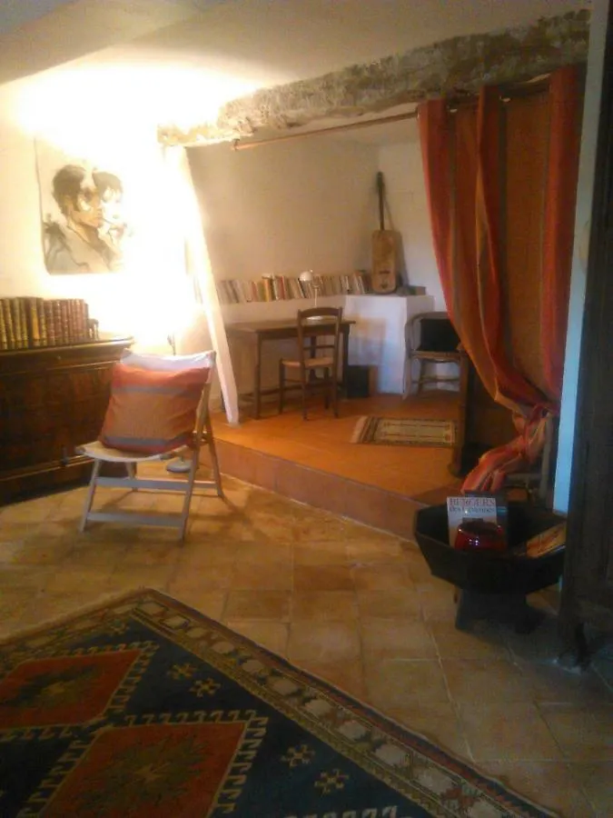 Mareillagues Bed & Breakfast Gibel